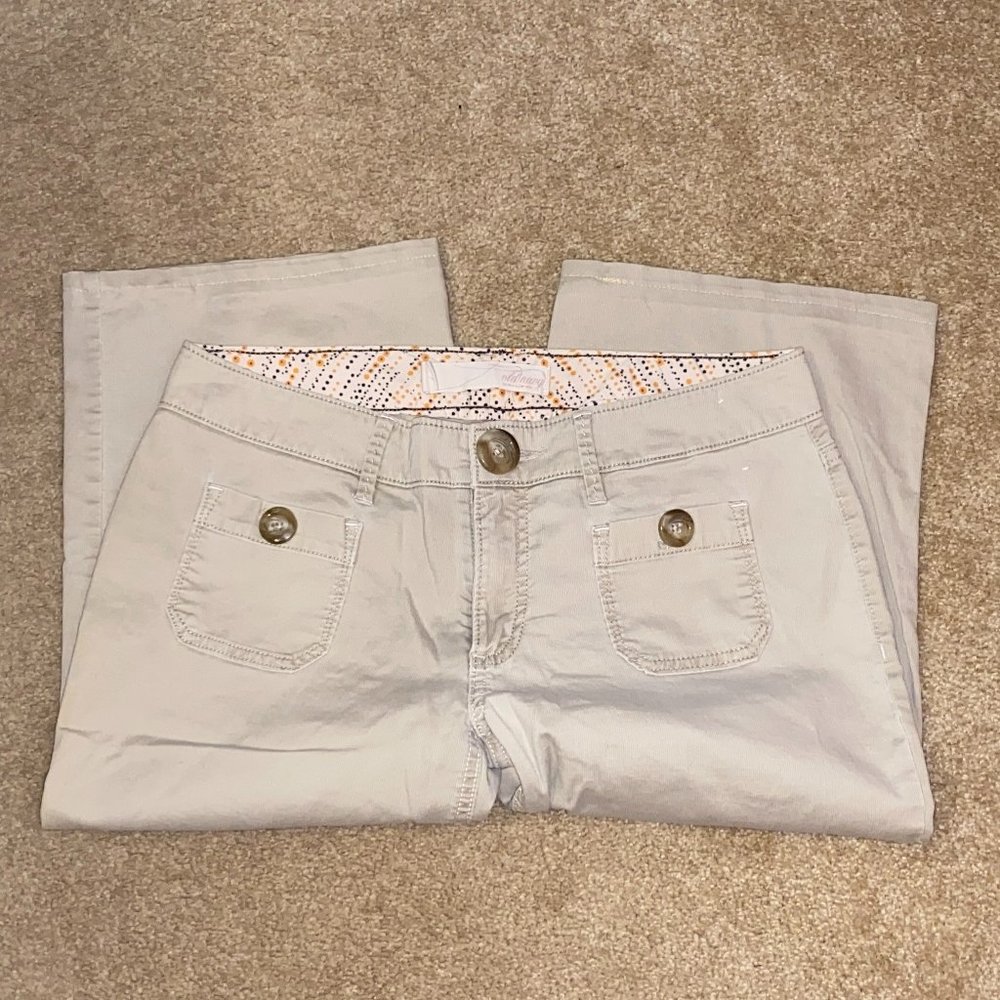 Old Navy Tan Capris Size 6